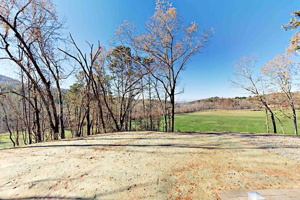 Serenity Views Comfort - Close To City & Parkway! Weaverville Екстериор снимка